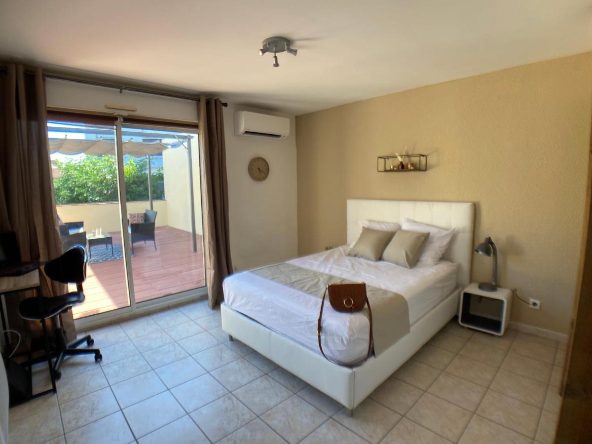 Studio Climatise Et Grande Terrasse Tarbes Centre Ngoại thất bức ảnh