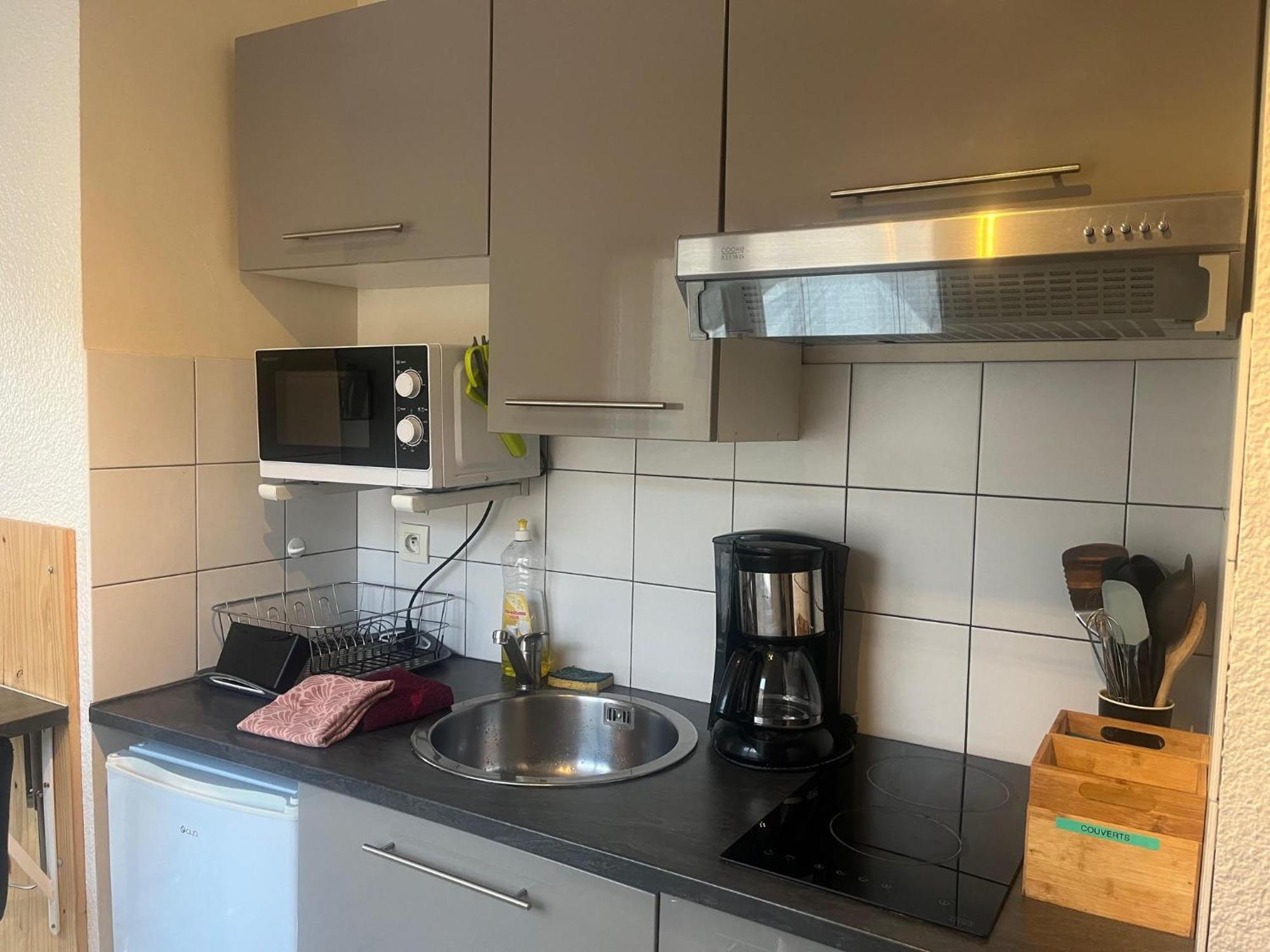 Studio Climatise Et Grande Terrasse Tarbes Centre Ngoại thất bức ảnh
